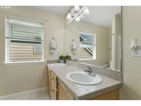 5898 NE Saida Lane Hillsboro OR 97124