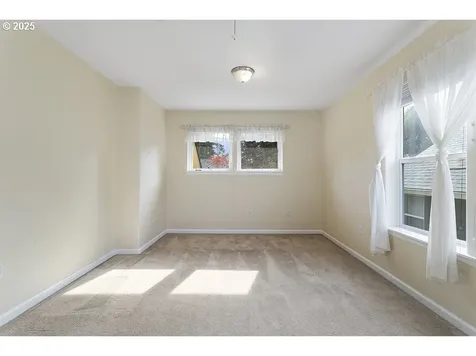 5898 NE Saida Lane Hillsboro OR 97124