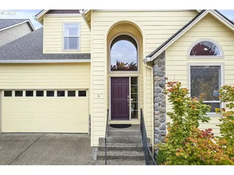 5898 NE Saida Lane Hillsboro OR 97124