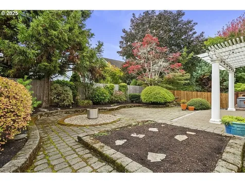 5898 NE Saida Lane Hillsboro OR 97124