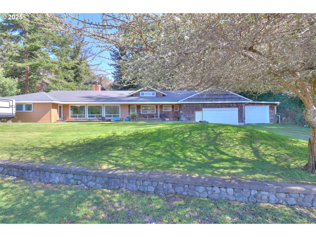 28379 Mateer Road Gold Beach OR 97444