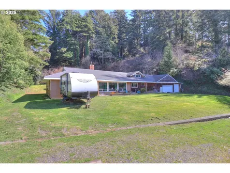28379 Mateer Road Gold Beach OR 97444