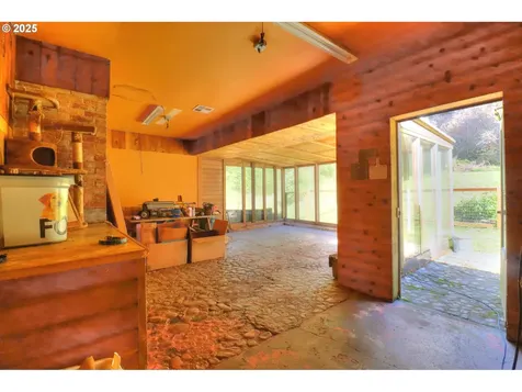 28379 Mateer Road Gold Beach OR 97444