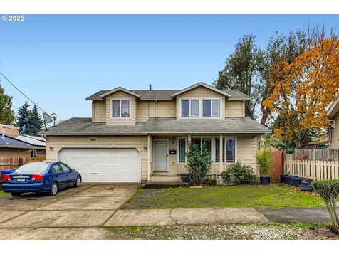9827 N Ivanhoe Street Portland OR 97203