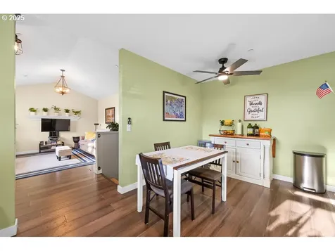 1676 SE 3rd Street Astoria OR 97103