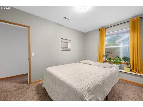 1676 SE 3rd Street Astoria OR 97103