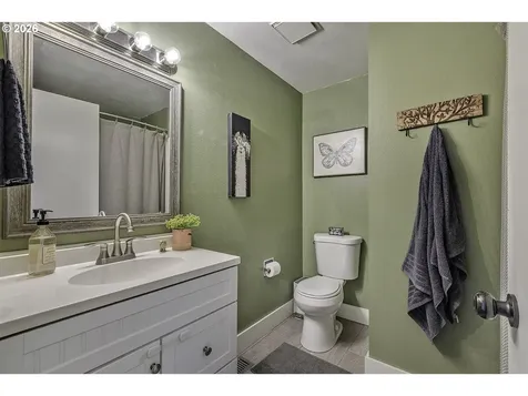 1680 SE 52nd Avenue Hillsboro OR 97123
