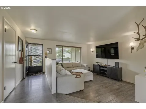 1680 SE 52nd Avenue Hillsboro OR 97123