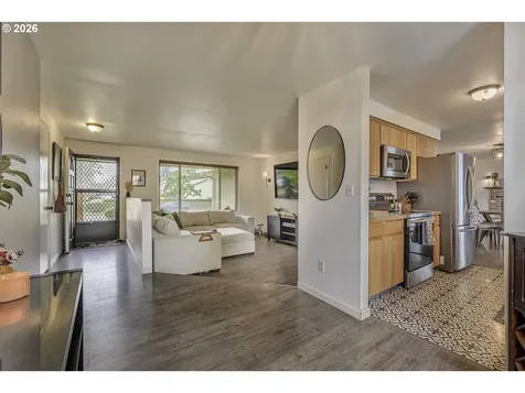1680 SE 52nd Avenue Hillsboro OR 97123