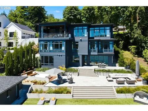 3072 Lakeview Boulevard Lake Oswego OR 97035