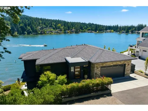3072 Lakeview Boulevard Lake Oswego OR 97035