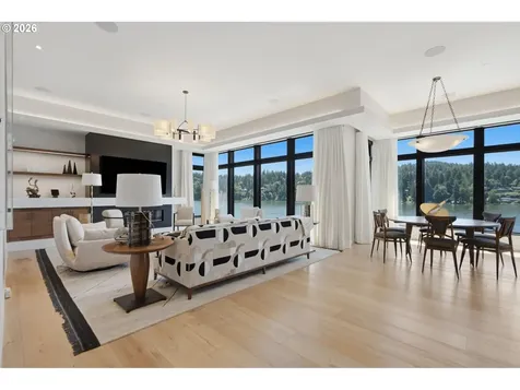 3072 Lakeview Boulevard Lake Oswego OR 97035