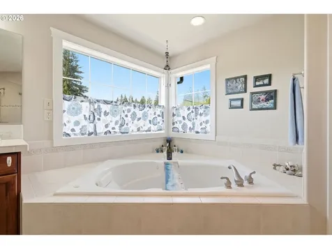 17504 NE 30th Street Vancouver WA 98682