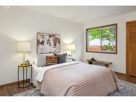 11317 SE Brookside Drive Portland OR 97266