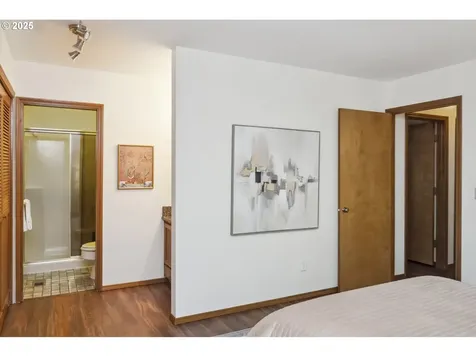 11317 SE Brookside Drive Portland OR 97266