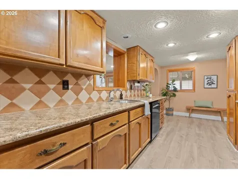 1620 SE 176th Avenue Portland OR 97233