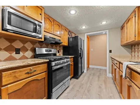 1620 SE 176th Avenue Portland OR 97233