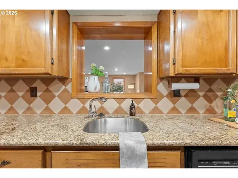 1620 SE 176th Avenue Portland OR 97233