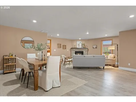 1620 SE 176th Avenue Portland OR 97233
