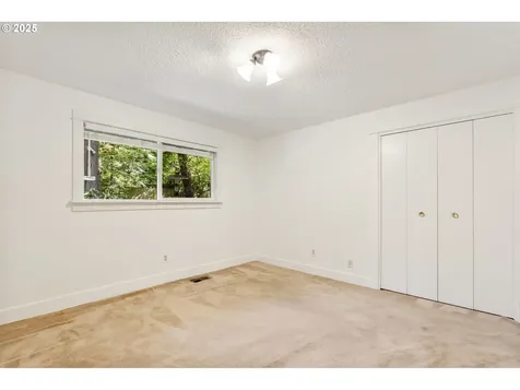 1920 SW Pheasant Drive Beaverton OR 97003