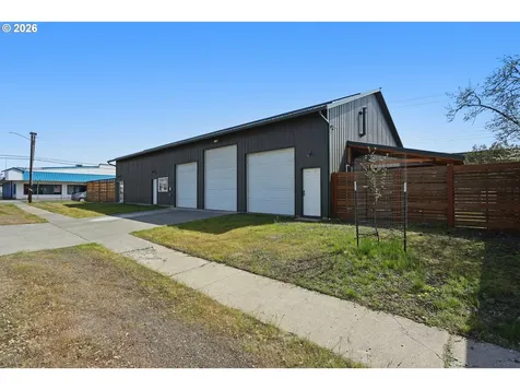 206 W Broadway Street Goldendale WA 98620