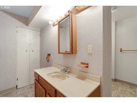 7429 SE 118th Drive Portland OR 97266