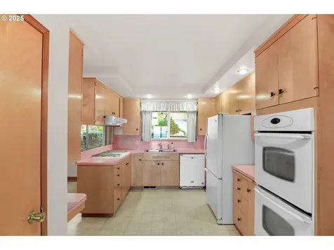 8916 NW Lakecrest Avenue Vancouver WA 98665