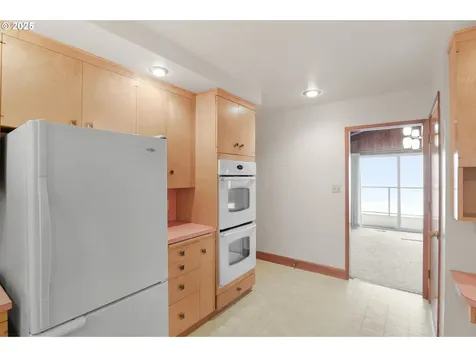8916 NW Lakecrest Avenue Vancouver WA 98665