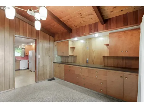 8916 NW Lakecrest Avenue Vancouver WA 98665