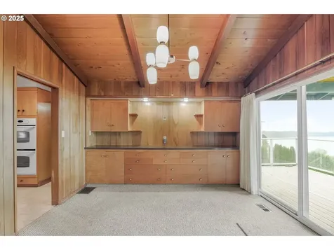 8916 NW Lakecrest Avenue Vancouver WA 98665