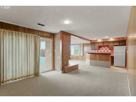 8916 NW Lakecrest Avenue Vancouver WA 98665