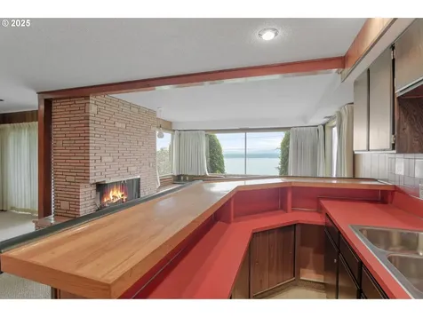 8916 NW Lakecrest Avenue Vancouver WA 98665