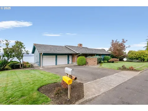 8916 NW Lakecrest Avenue Vancouver WA 98665