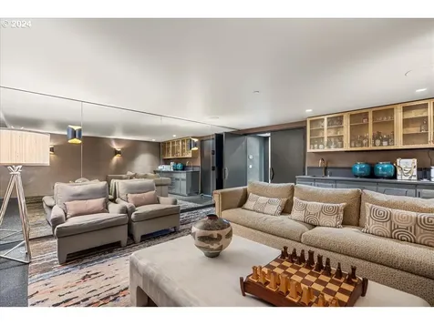 1933 Highlands Loop Lake Oswego OR 97034