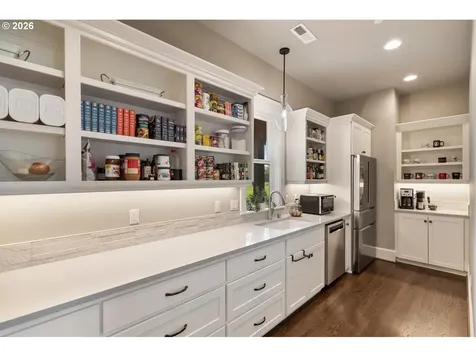 5018 NW 199th Street Ridgefield WA 98642