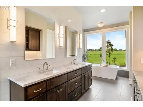 5018 NW 199th Street Ridgefield WA 98642