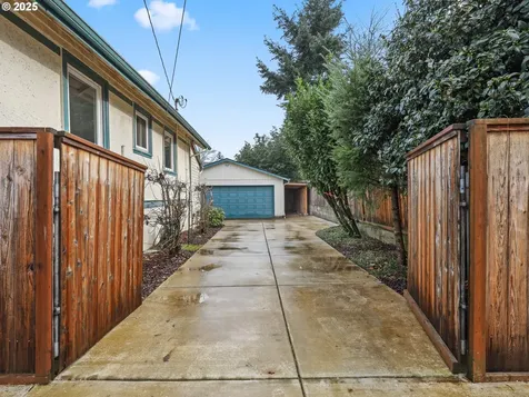 3822 NE 66th Avenue Portland OR 97213