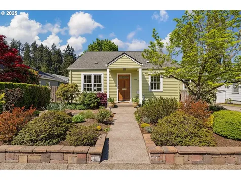 2476 Emerald Street Eugene OR 97403