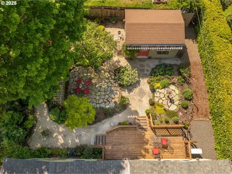 2476 Emerald Street Eugene OR 97403