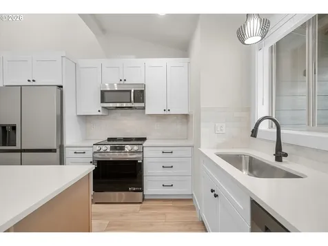 12282 Meadowlawn Drive Oregon City OR 97045