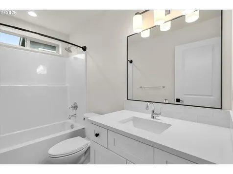 12282 Meadowlawn Drive Oregon City OR 97045