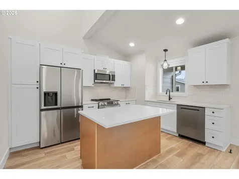 12282 Meadowlawn Drive Oregon City OR 97045