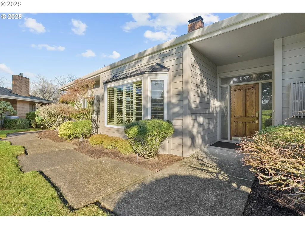 7240 SW Lake Bluff Court Wilsonville OR 97070