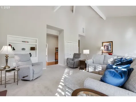 7240 SW Lake Bluff Court Wilsonville OR 97070