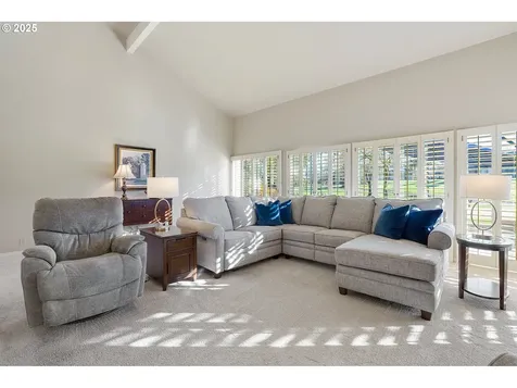7240 SW Lake Bluff Court Wilsonville OR 97070