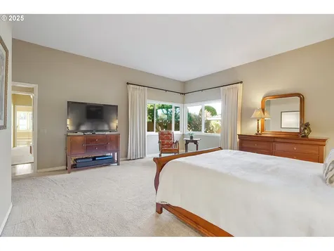 7240 SW Lake Bluff Court Wilsonville OR 97070