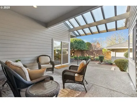 7240 SW Lake Bluff Court Wilsonville OR 97070