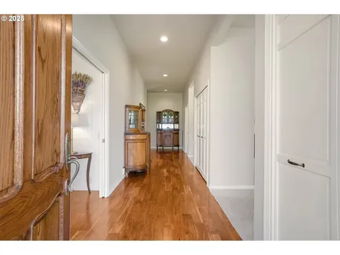 7240 SW Lake Bluff Court Wilsonville OR 97070