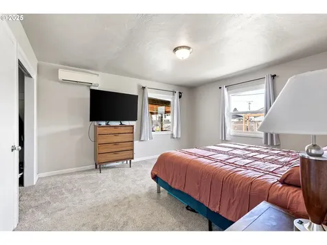 2114 Centennial Boulevard Springfield OR 97477