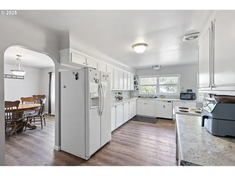 2114 Centennial Boulevard Springfield OR 97477